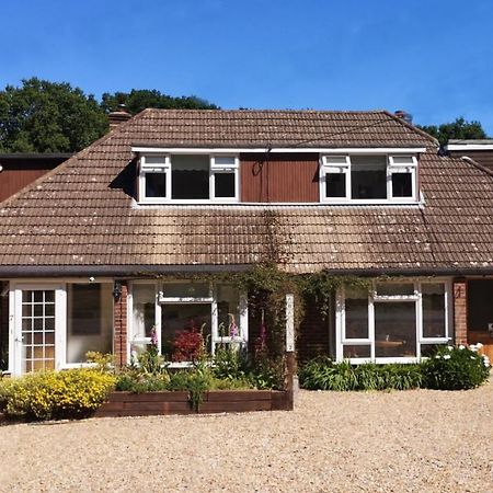 Abacus Bed And Breakfast, Blackwater, Hampshire Camberley Exteriér fotografie