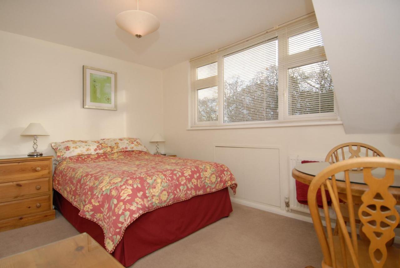 Abacus Bed And Breakfast, Blackwater, Hampshire Camberley Exteriér fotografie