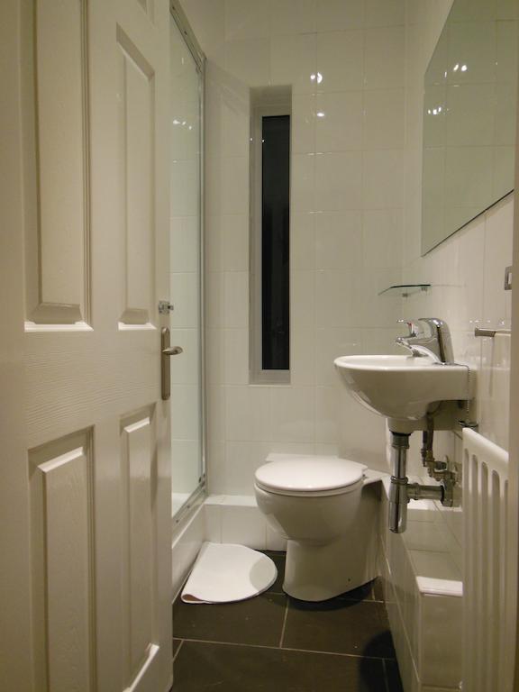 Abacus Bed And Breakfast, Blackwater, Hampshire Camberley Exteriér fotografie