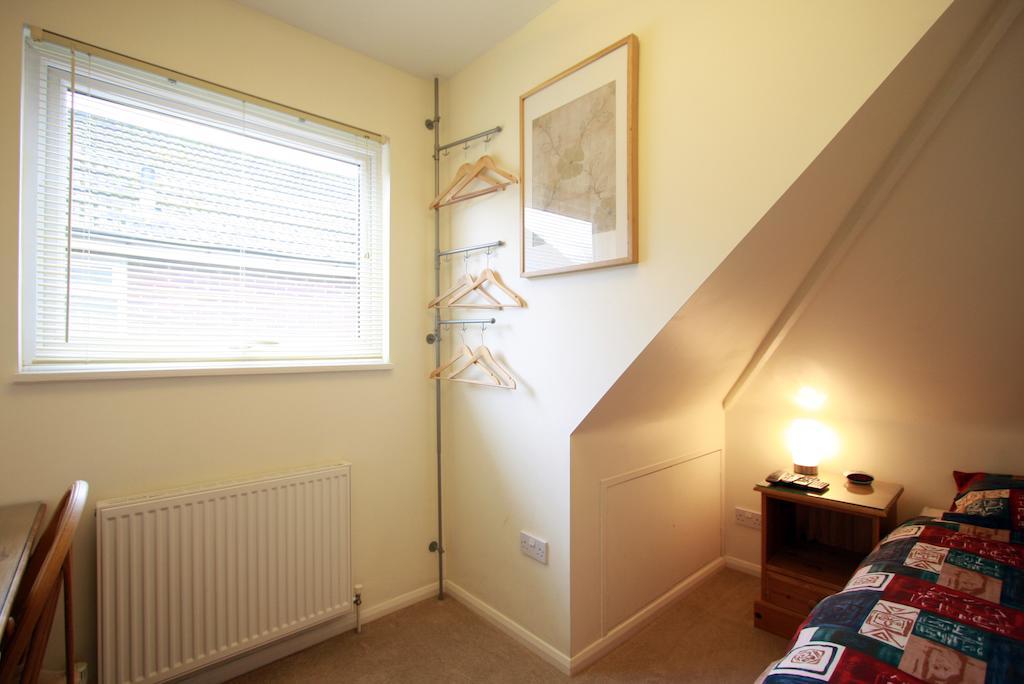 Abacus Bed And Breakfast, Blackwater, Hampshire Camberley Exteriér fotografie