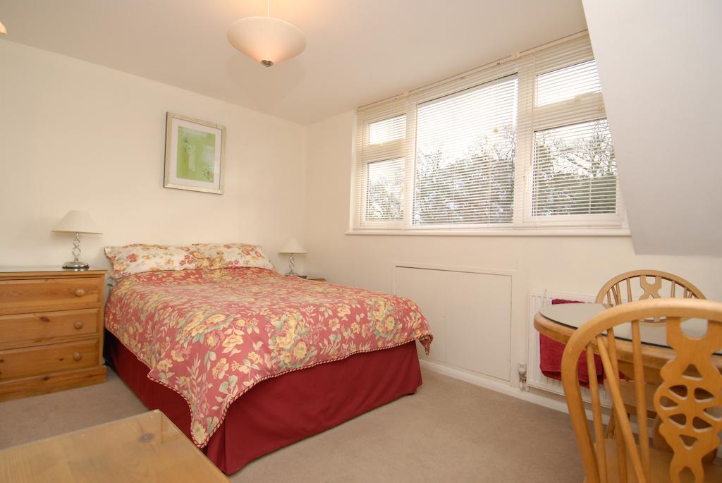 Abacus Bed And Breakfast, Blackwater, Hampshire Camberley Pokoj fotografie
